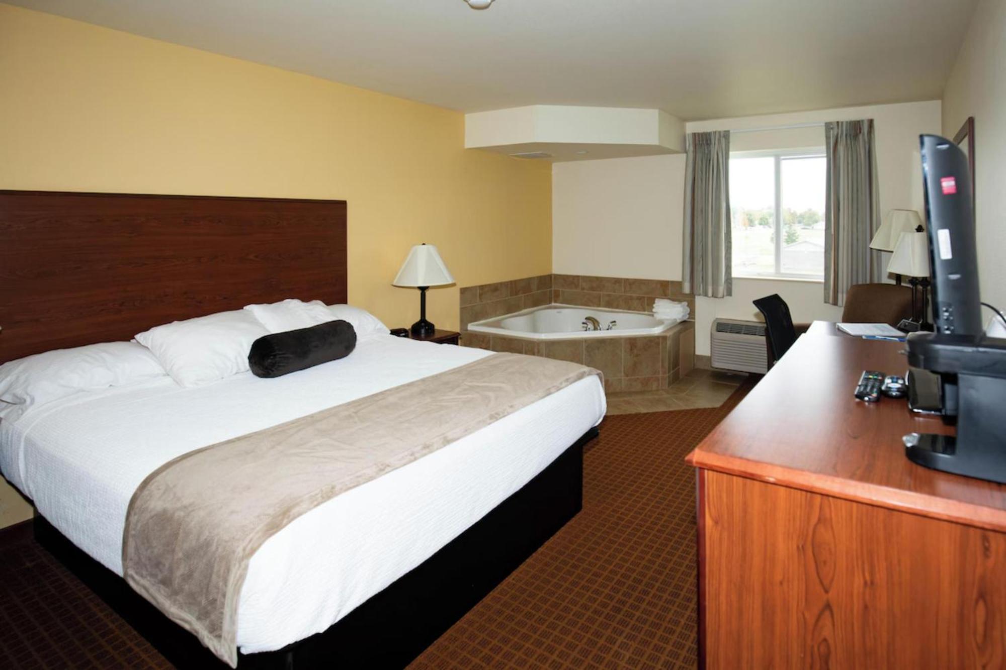 Park View Inn & Suites Hoisington Near Great Bend Extérieur photo
